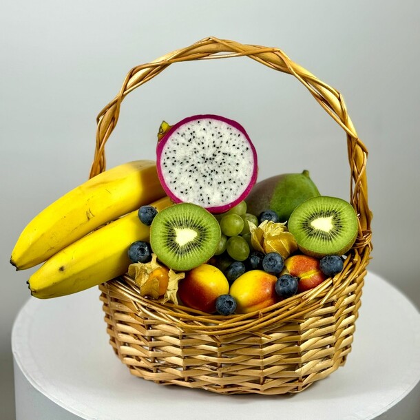 Фрукты на любой вкус, артикул F1454618 - 6100 рублей, доставка по городу. Flawery - доставка цветов