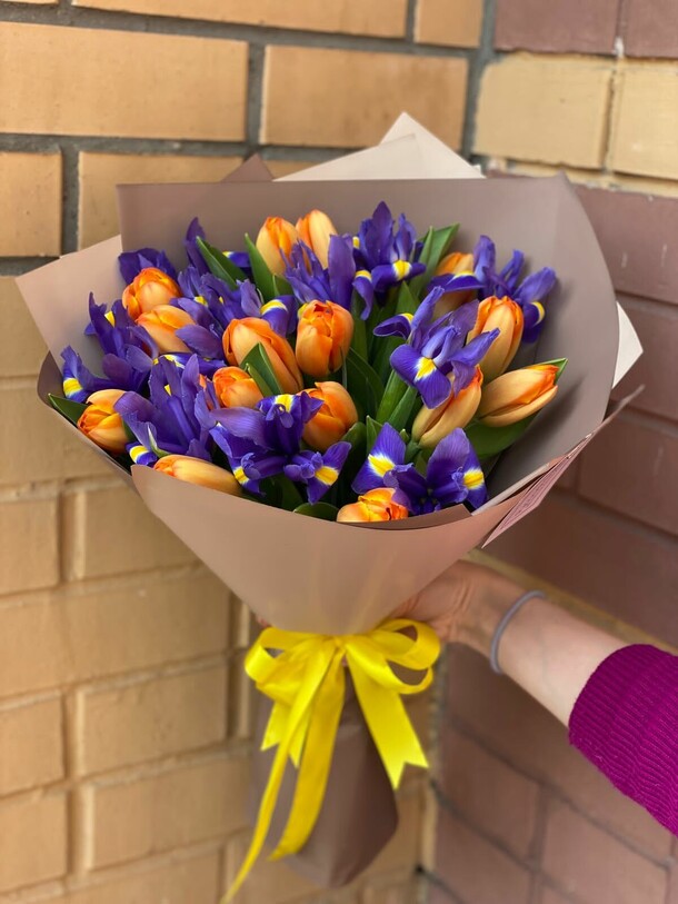 Комплимент, артикул F38349 - 16779 рублей, доставка по городу. Flawery - доставка цветов