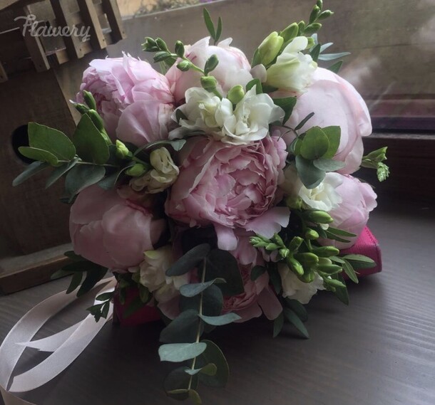 Букет 7, артикул F38361 - 50059 рублей, доставка по городу. Flawery - доставка цветов