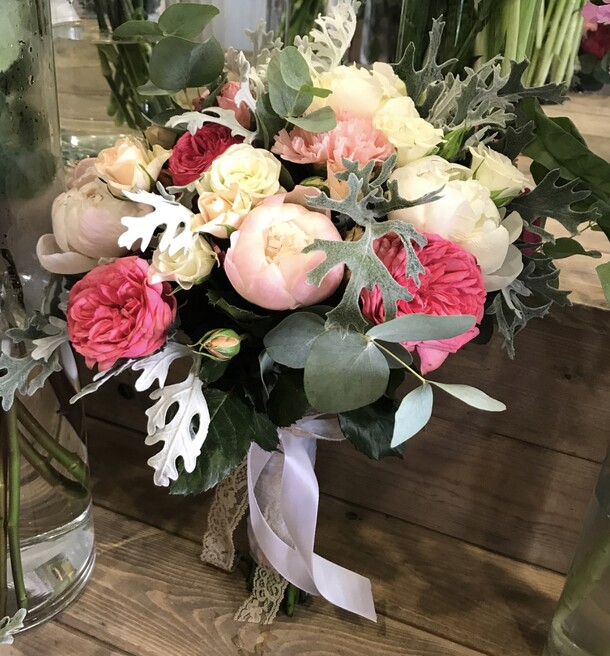 Вальс цветов, артикул F38826 - 38287 рублей, доставка по городу. Flawery - доставка цветов