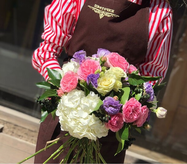 Букет 23, артикул F38833 - 32520 рублей, доставка по городу. Flawery - доставка цветов