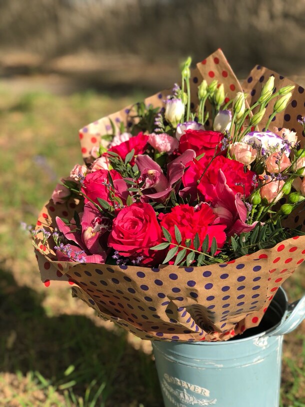 Букет с орхидеями, артикул F38845 - 30658 рублей, доставка по городу. Flawery - доставка цветов