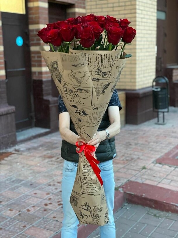 Дариус, артикул F38852 - 40978 рублей, доставка по городу. Flawery - доставка цветов