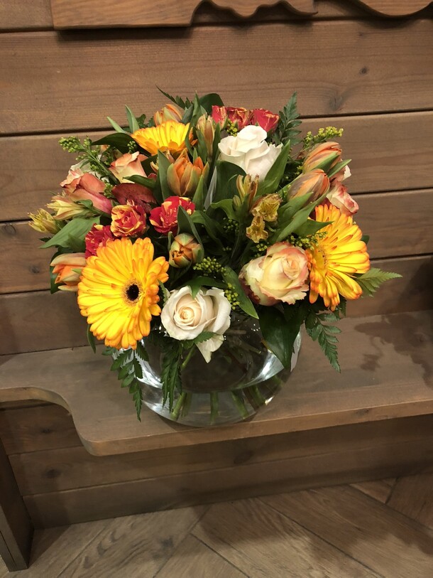 Букет с оранжевыми герберами, артикул F38865 - 44213 рублей, доставка по городу. Flawery - доставка цветов