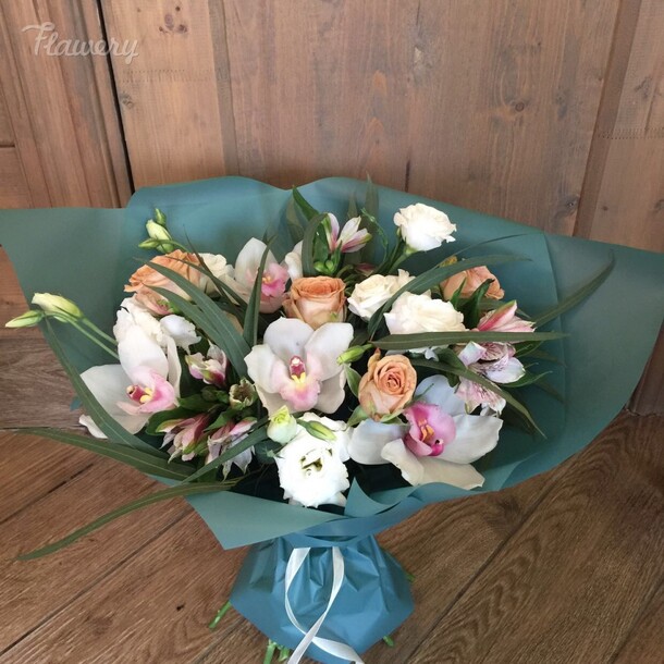 Пронзительный взгляд, артикул F38871 - 22020 рублей, доставка по городу. Flawery - доставка цветов