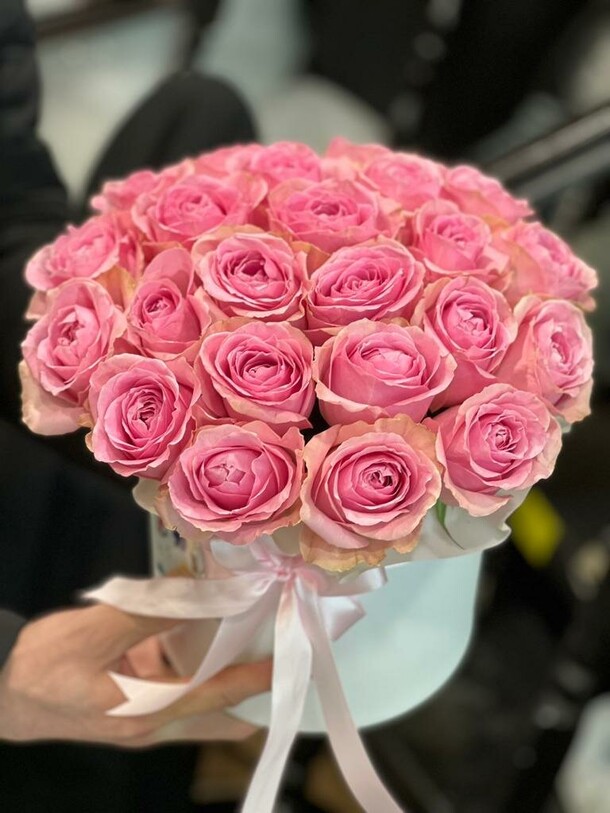 Коробочка роз, артикул F38884 - 19976 рублей, доставка по городу. Flawery - доставка цветов