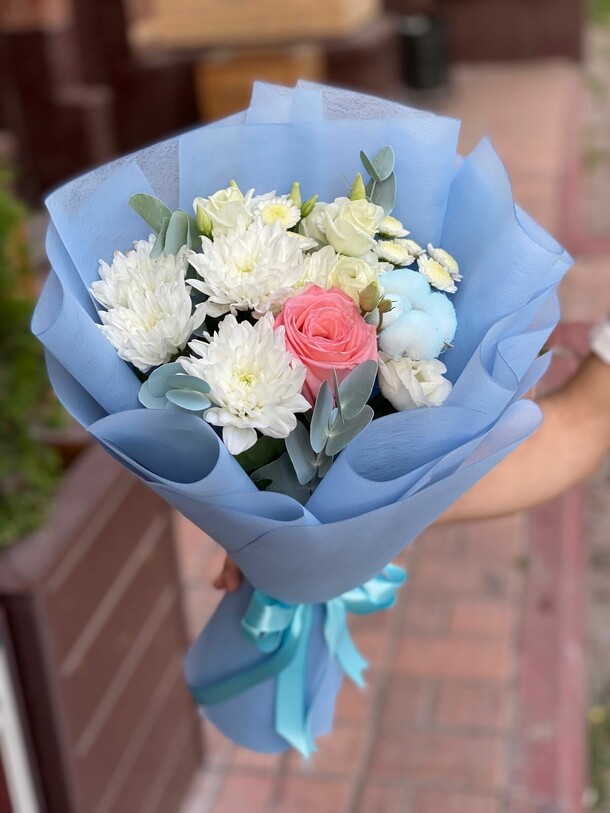 Небесные облака, артикул F38891 - 13714 рублей, доставка по городу. Flawery - доставка цветов