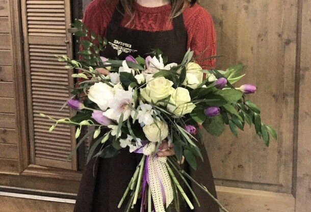 Букет с дендробиумом, артикул F38893 - 28057 рублей, доставка по городу. Flawery - доставка цветов