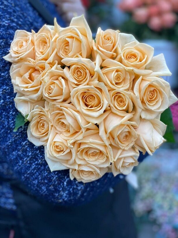 Персики, артикул F38894 - 15534 рублей, доставка по городу. Flawery - доставка цветов