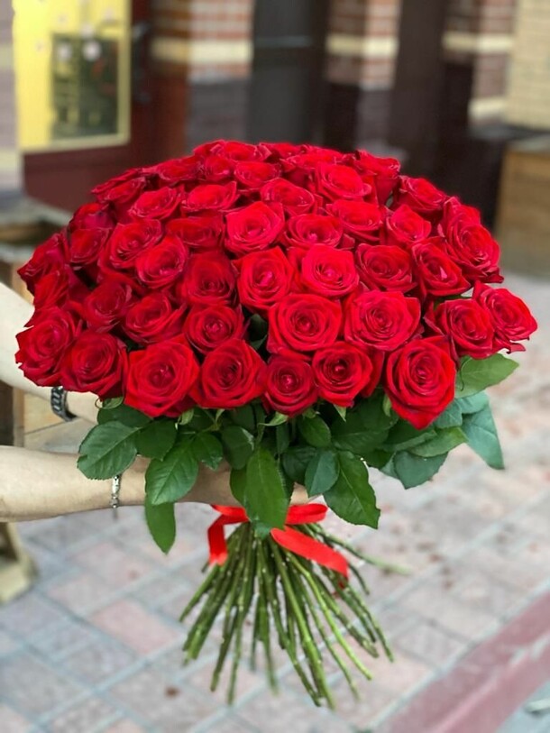 Оливейра, артикул F38898 - 52600 рублей, доставка по городу. Flawery - доставка цветов