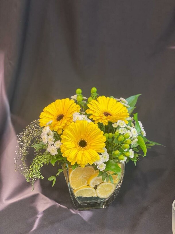 Лучик света, артикул F40041 - 11242 рублей, доставка по городу. Flawery - доставка цветов