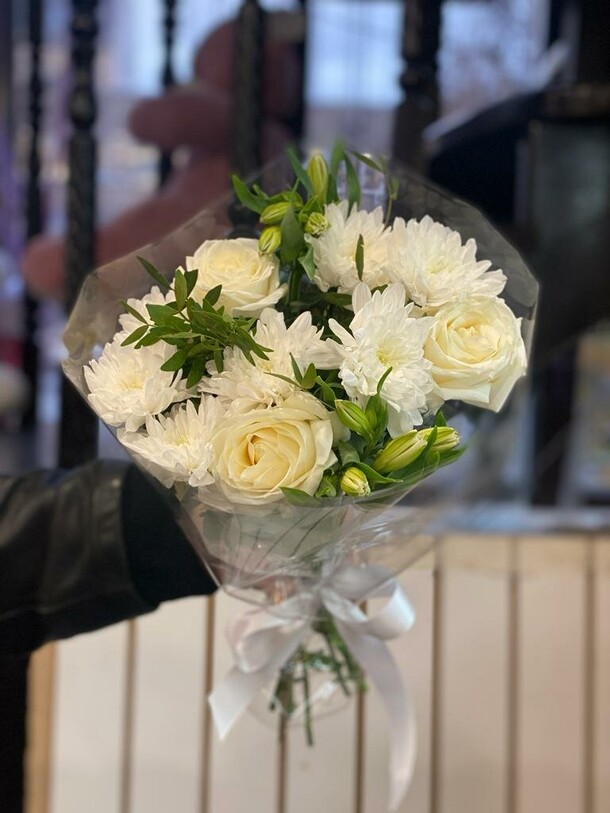 Рассказ о счастье, артикул F40134 - 9002 рублей, доставка по городу. Flawery - доставка цветов