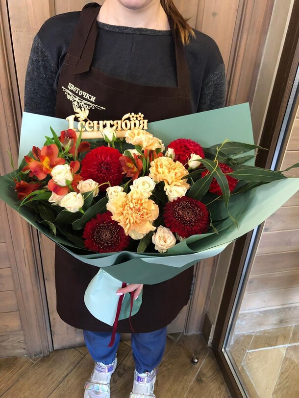 1 сентября #8, артикул F47966 - 22991 рублей, доставка по городу. Flawery - доставка цветов