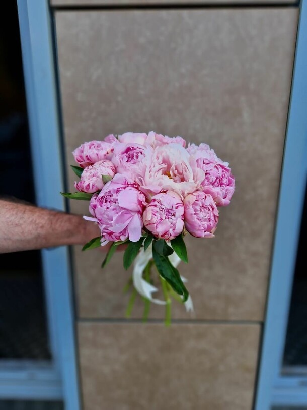 Розовый рассвет, артикул F63075 - 37557 рублей, доставка по городу. Flawery - доставка цветов