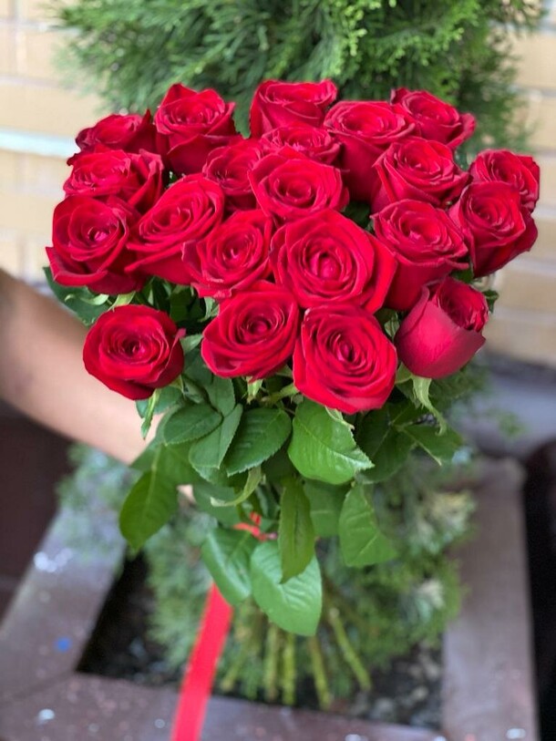 Стиль и грация, артикул F63077 - 20319 рублей, доставка по городу. Flawery - доставка цветов