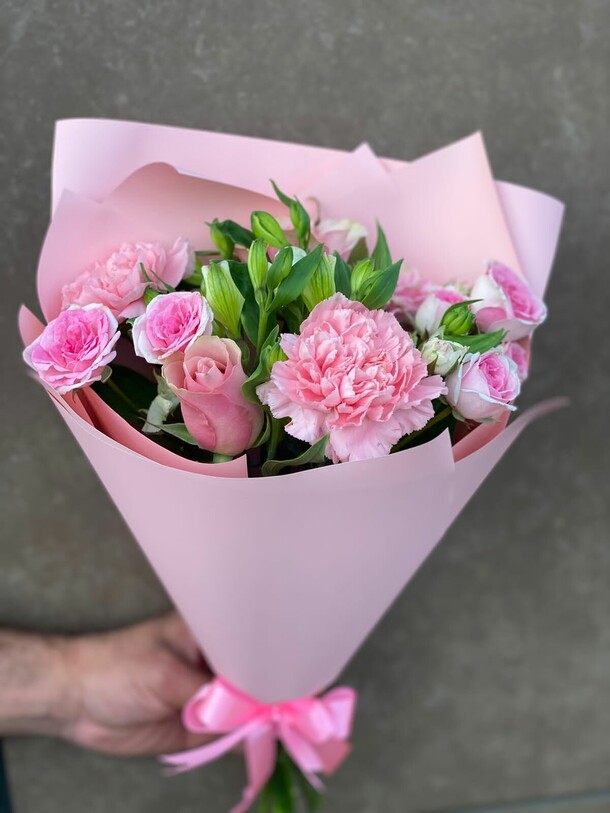 Воспоминание, артикул F63084 - 8012 рублей, доставка по городу. Flawery - доставка цветов