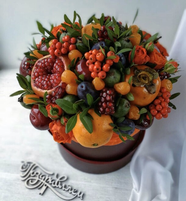 Фруктовые объятия, артикул F63087 - 41735 рублей, доставка по городу. Flawery - доставка цветов