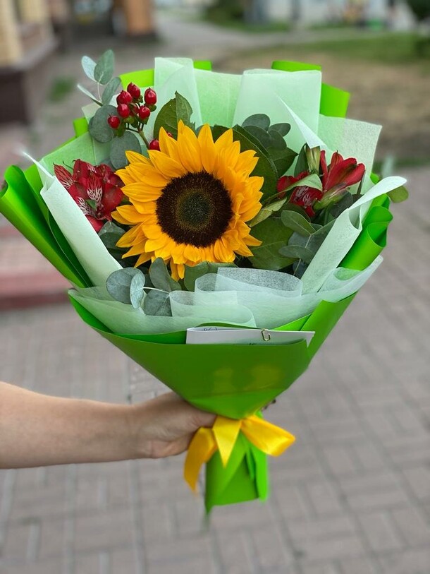 Весенние мгновения, артикул F63889 - 11051 рублей, доставка по городу. Flawery - доставка цветов