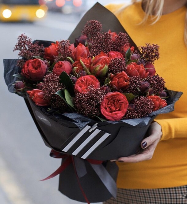 Цветочная фантазия, артикул F63995 - 20661 рублей, доставка по городу. Flawery - доставка цветов