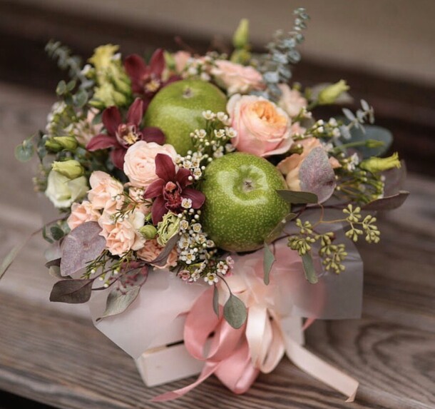 Бархатистый звон, артикул F64137 - 19854 рублей, доставка по городу. Flawery - доставка цветов