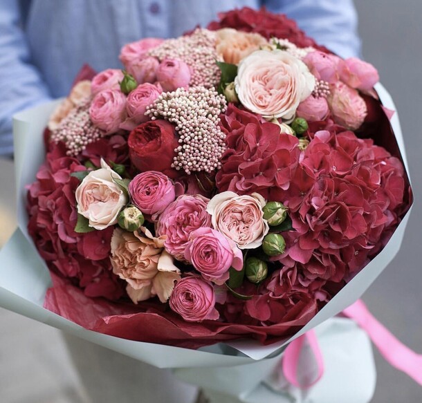 Благородный вкус, артикул F64138 - 33009 рублей, доставка по городу. Flawery - доставка цветов