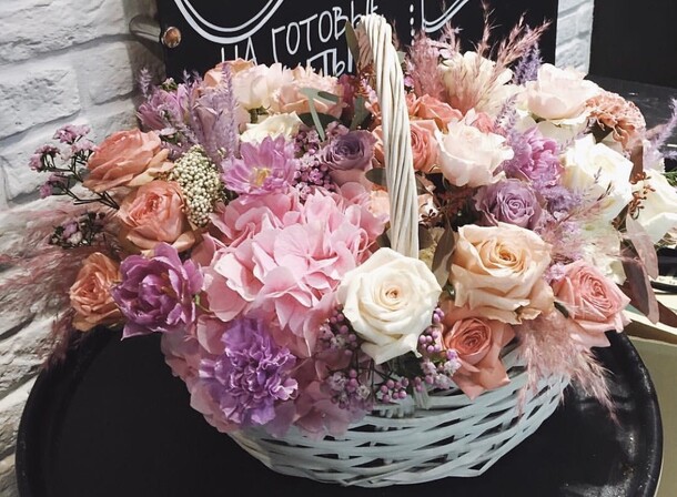 Сад прованс, артикул F64224 - 56445 рублей, доставка по городу. Flawery - доставка цветов