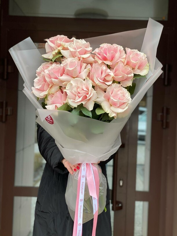 Букет из 13 французских роз, артикул F1200804 - 6000 рублей, доставка по городу. Flawery - доставка цветов