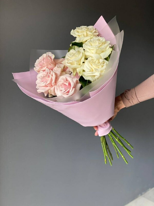 Букет из 9 французских роз, артикул F1272283 - 4400 рублей, доставка по городу. Flawery - доставка цветов