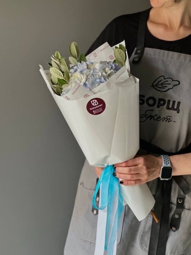 Монобукет - голубая гортензия 1 шт 6255, артикул F1431029 - 1665 рублей, доставка по городу. Flawery - доставка цветов