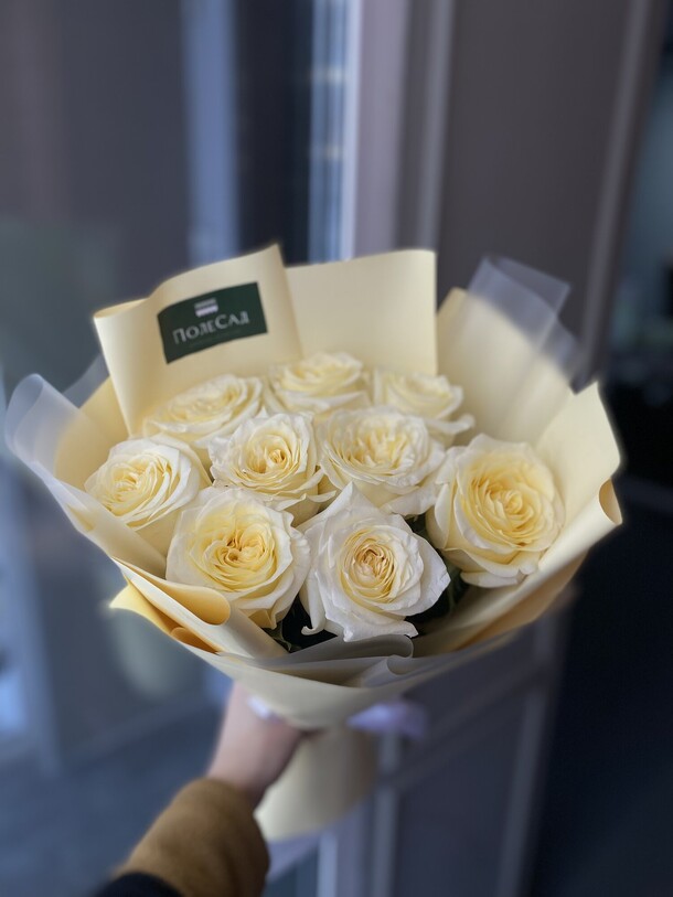 Пионовидные розы 9 штук, артикул F1348926 - 3100 рублей, доставка по городу. Flawery - доставка цветов