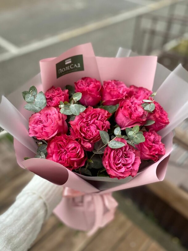 Букет из пионовидных роз, артикул F1348929 - 3790 рублей, доставка по городу. Flawery - доставка цветов