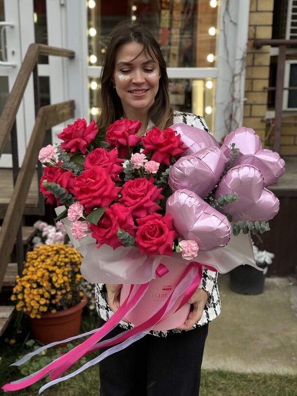 Разбивая сердца, артикул F1349785 - 7990 рублей, доставка по городу. Flawery - доставка цветов