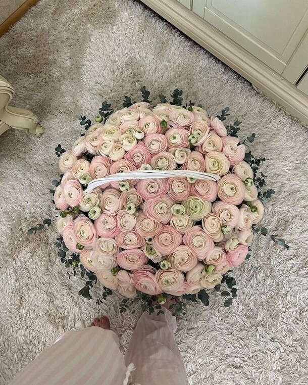 Тэтчер, артикул F1223022 - 83800 рублей, доставка по городу. Flawery - доставка цветов