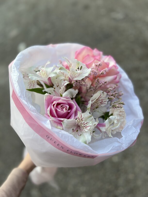 Нежный микс, артикул F1201925 - 2058 рублей, доставка по городу. Flawery - доставка цветов