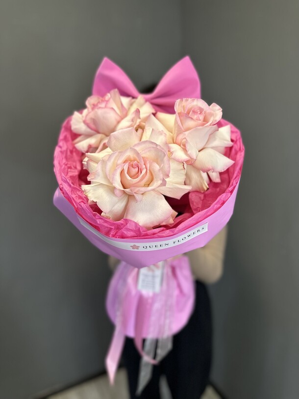 Французские розы, артикул F1317899 - 2232 рублей, доставка по городу. Flawery - доставка цветов