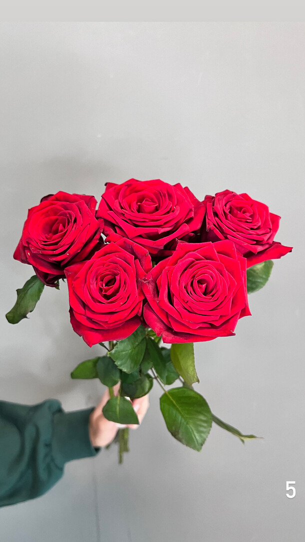 Классические розы, артикул F1320255 - 2314 рублей, доставка по городу. Flawery - доставка цветов