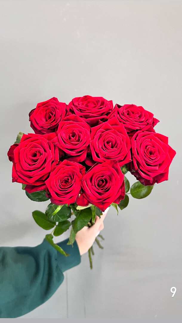 Классические розы, артикул F1320257 - 4132 рублей, доставка по городу. Flawery - доставка цветов