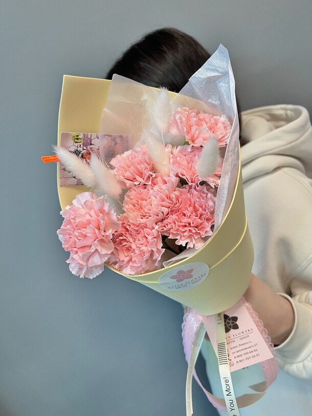 Милый комплимент из диантусов, артикул F1324679 - 2314 рублей, доставка по городу. Flawery - доставка цветов