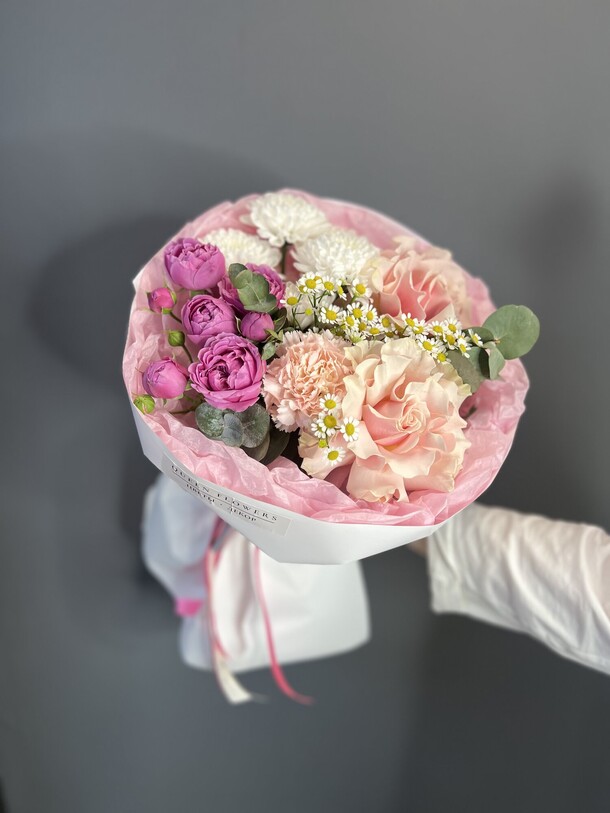 Нежный сборный букет🌸, артикул F1418695 - 2802 рублей, доставка по городу. Flawery - доставка цветов