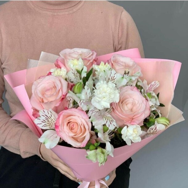 Букет 864, артикул F1271879 - 4000 рублей, доставка по городу. Flawery - доставка цветов