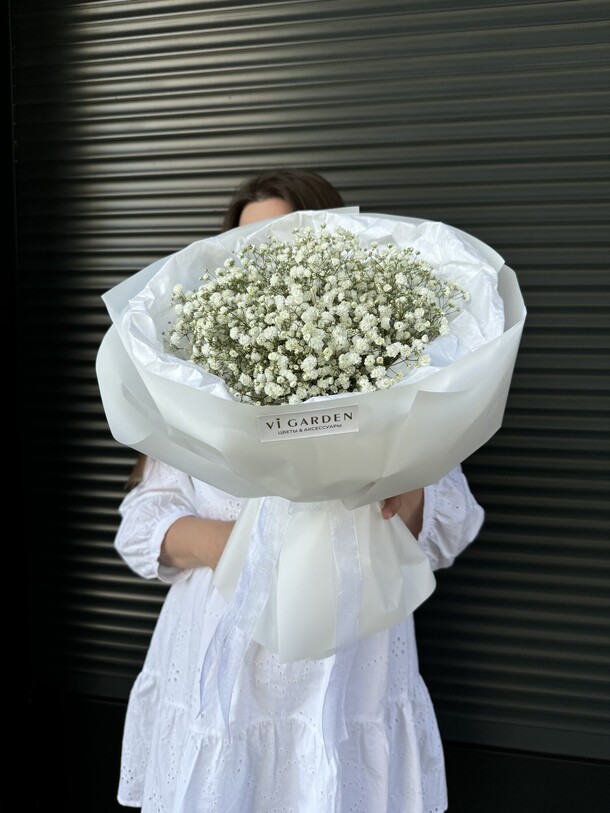 Букет из гипсофилы, артикул F1294740 - 3890 рублей, доставка по городу. Flawery - доставка цветов