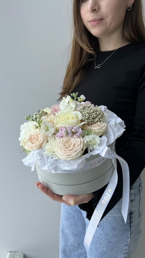 Garden box в размере м, артикул F1344594 - 4500 рублей, доставка по городу. Flawery - доставка цветов