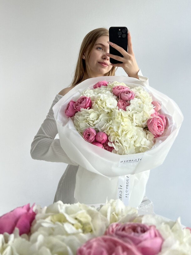 Букет «сильва-гортензия», артикул F1425276 - 13400 рублей, доставка по городу. Flawery - доставка цветов