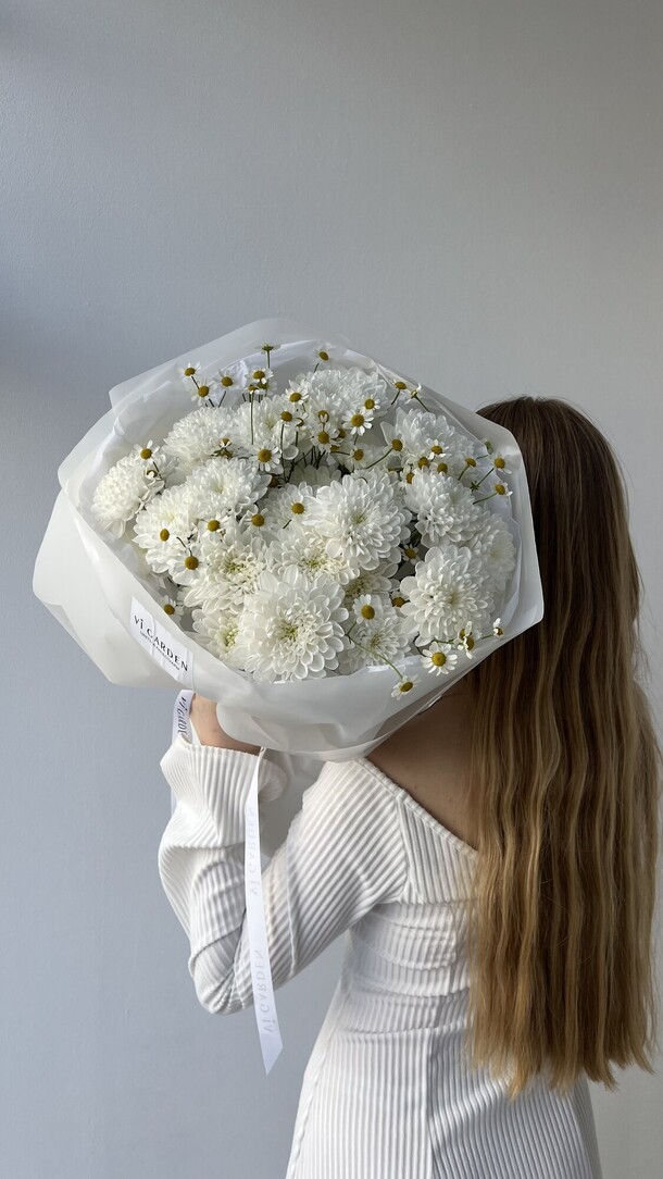 Букет «хриза-ромашка», артикул F1425299 - 5200 рублей, доставка по городу. Flawery - доставка цветов