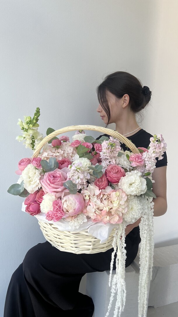 Композиция «сад любви» размер xl, артикул F1436895 - 21750 рублей, доставка по городу. Flawery - доставка цветов