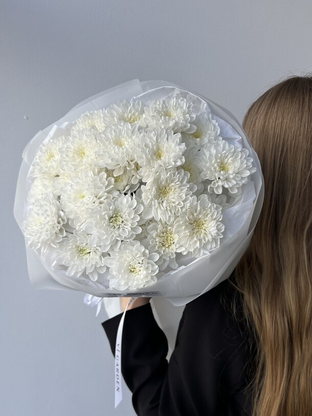 Хризантема 5, артикул F1445264 - 3600 рублей, доставка по городу. Flawery - доставка цветов