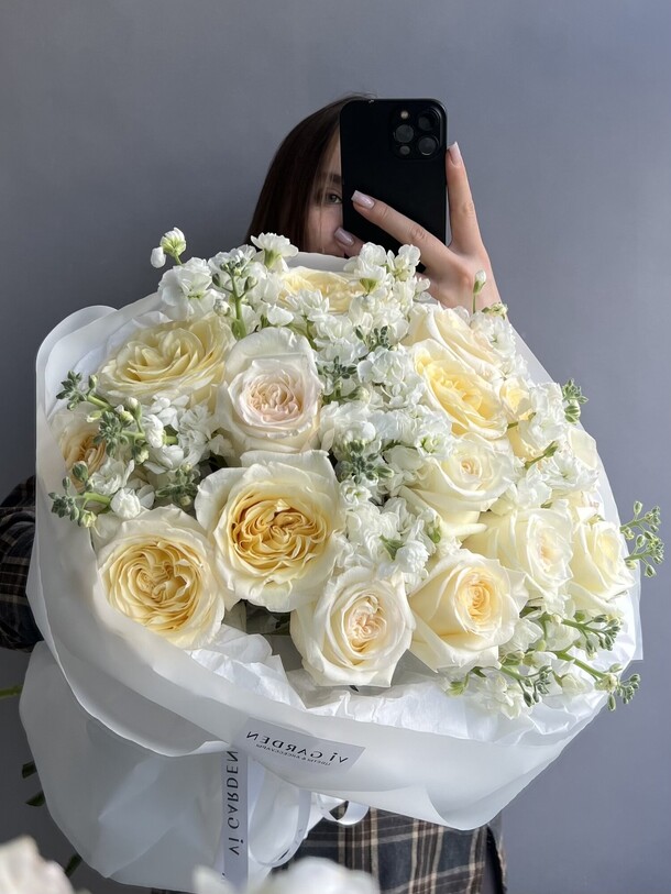 Дуо «роза канделайт-маттиола» размер l, артикул F1452967 - 15400 рублей, доставка по городу. Flawery - доставка цветов