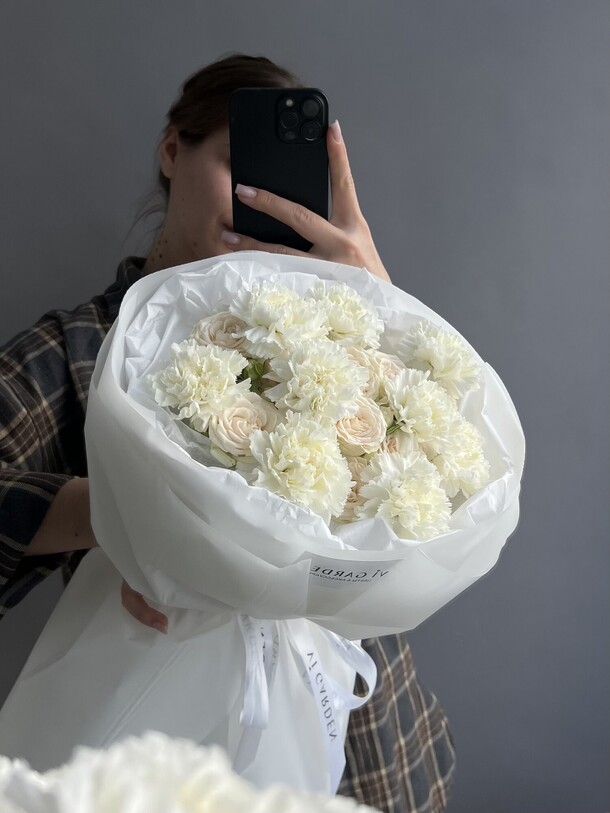 Дуо «роза софи-диантус» размер s, артикул F1453276 - 8200 рублей, доставка по городу. Flawery - доставка цветов