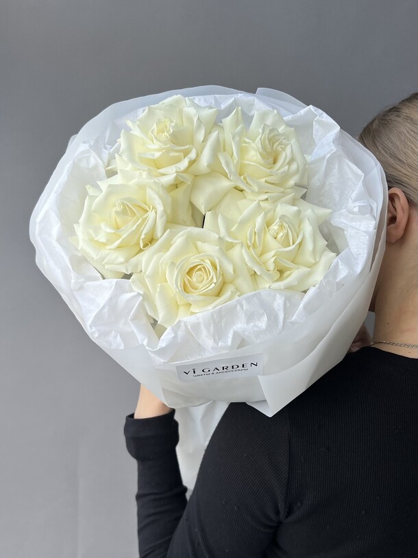 Розы плая бланка 5шт, артикул F1474664 - 3650 рублей, доставка по городу. Flawery - доставка цветов