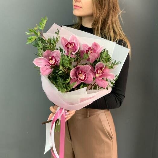 Букет орхидеи, артикул F1210349 - 3172 рублей, доставка по городу. Flawery - доставка цветов